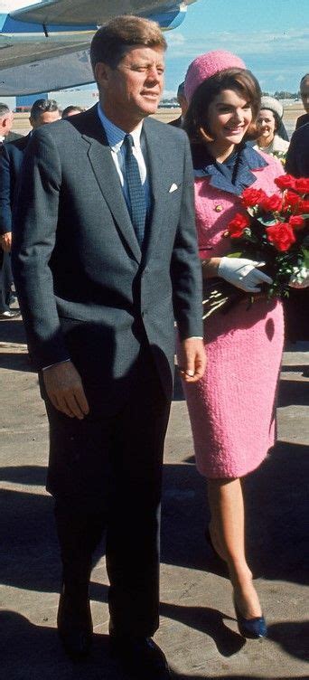 jackie kennedy tailleur rouge chanel 1963